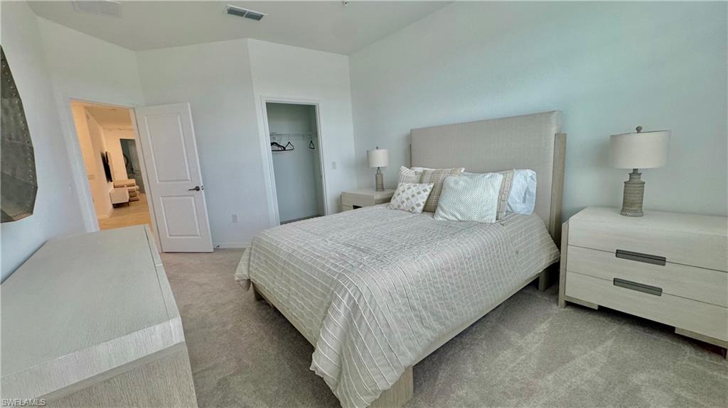 Guest queen suite with sitting area